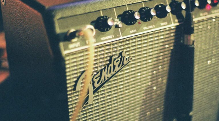 Amp in a box, pédales de préamp, solutions ampless… Tout le meilleur des solutions pour se passer d’un ampli !